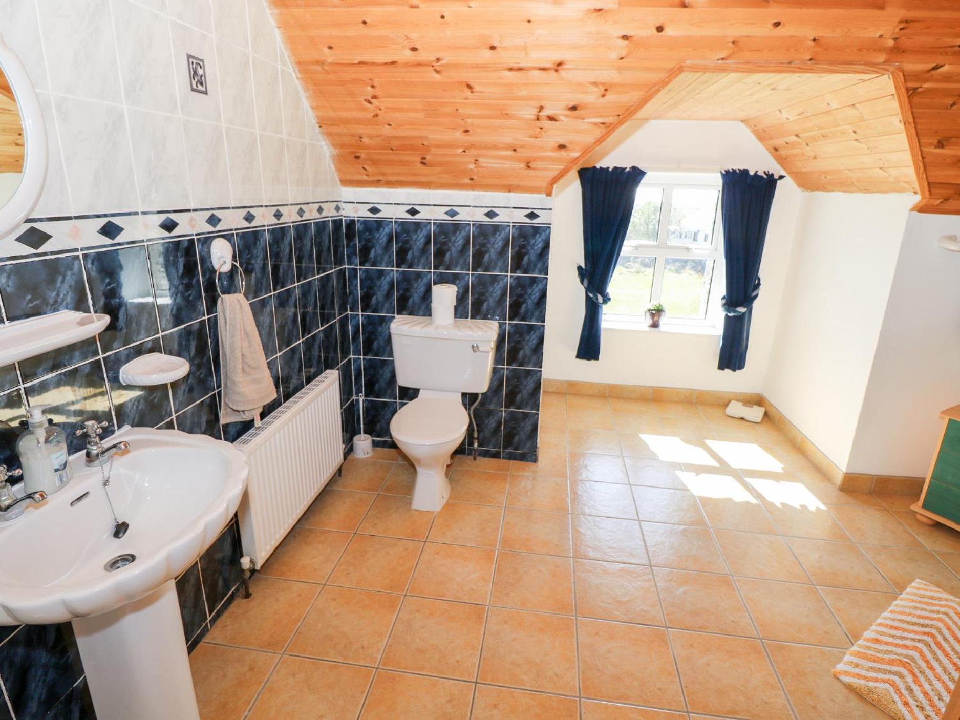 Realt Na Maidne Villa Claddaghduff Luaran gambar